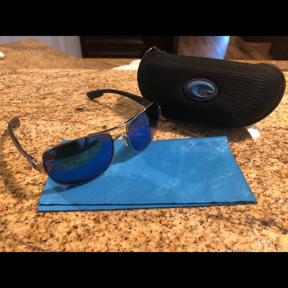 Costa Cocos Sunglasses - Picture 1 of 3